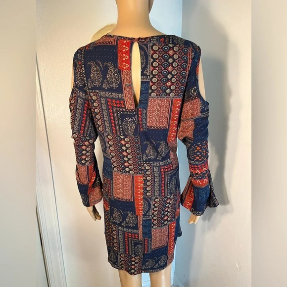 Mittoshop, M, scoop neck cold shoulder, bell long sleev, patchwork design, mini, - Picture 3 of 11